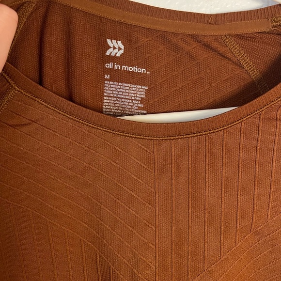 All in motion workout shirt - Picture 3 of 3